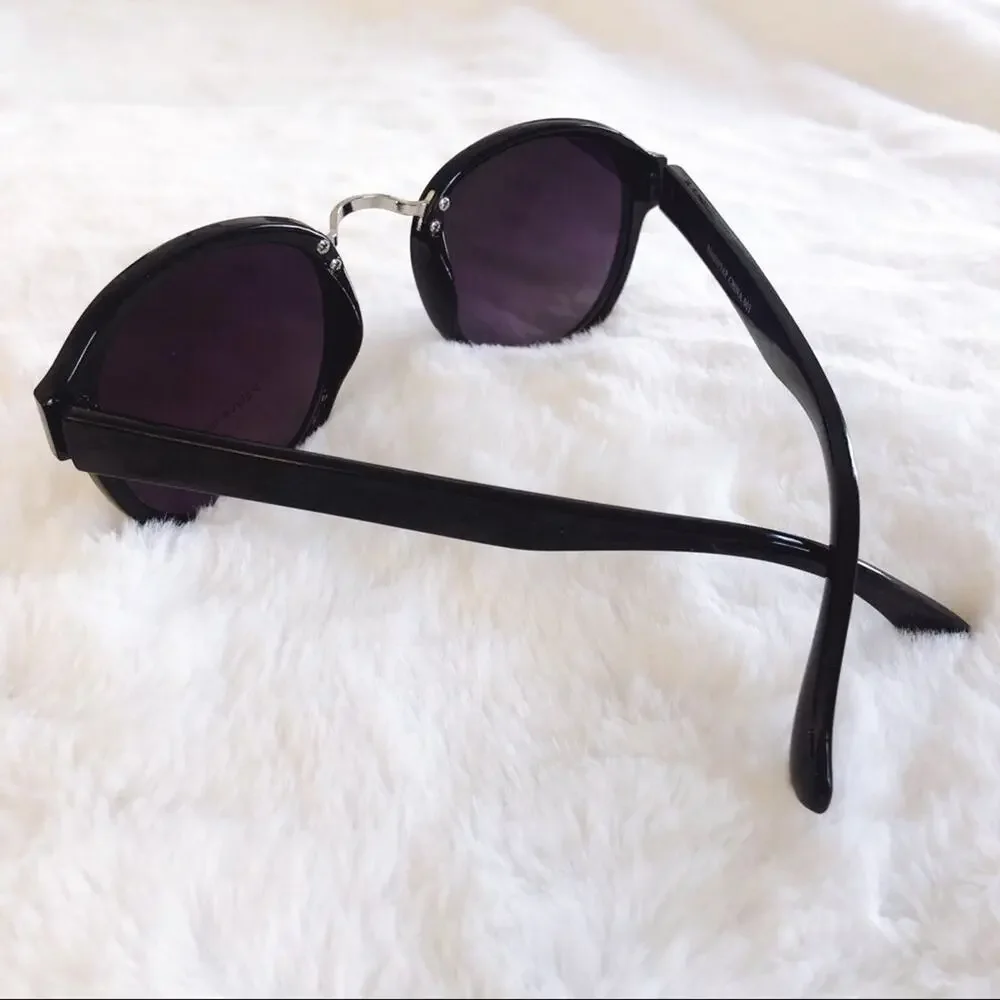 Mya Black & Silver Round Fashion Sunglasses
